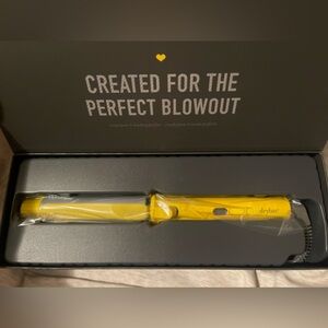 Dry bar rotating curling iron